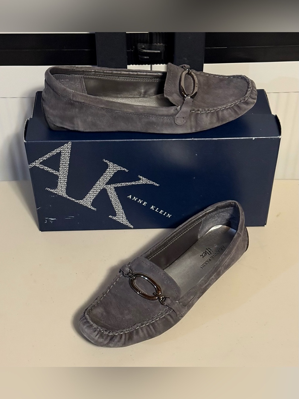 Anne Klein “Akjalia” Medium Gray Suede Moccasin Loafers with Metal Ring Comfy!!